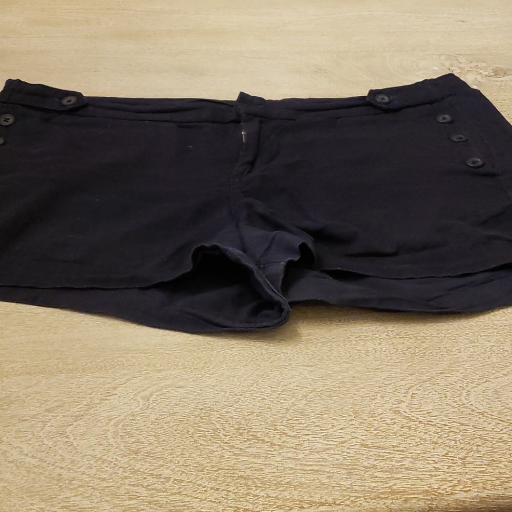 Navy blue button pocket shorts